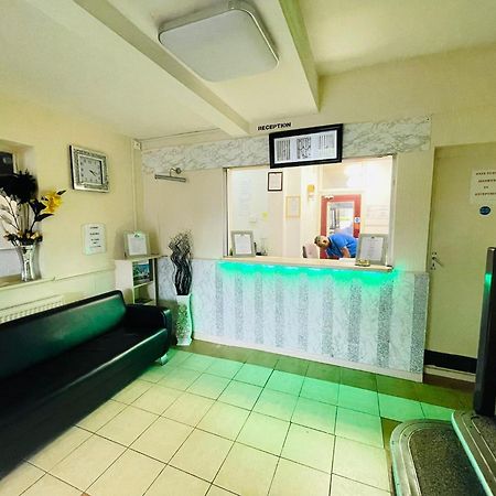 Star Hotel, South Leicester Extérieur photo