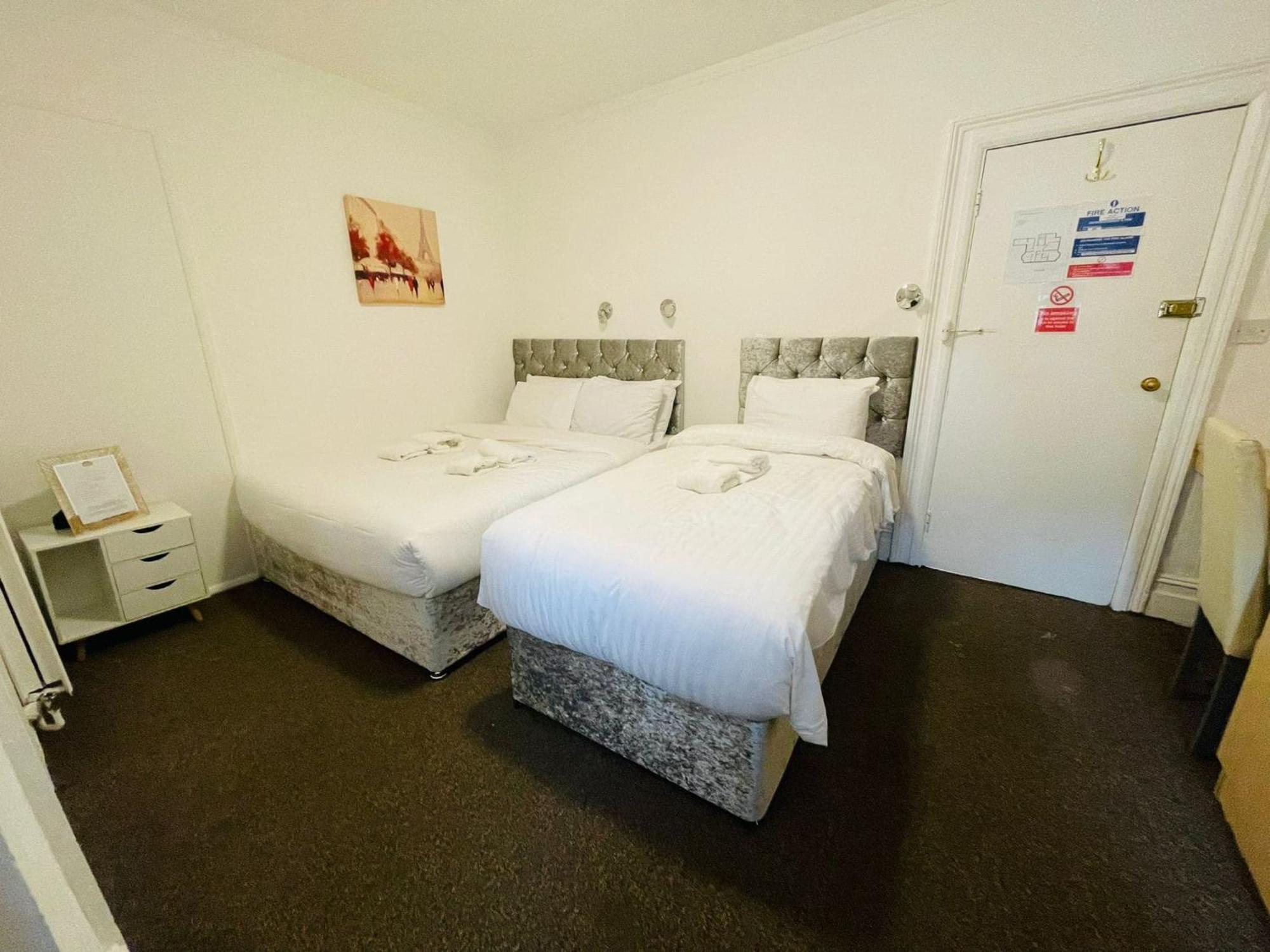 Star Hotel, South Leicester Extérieur photo