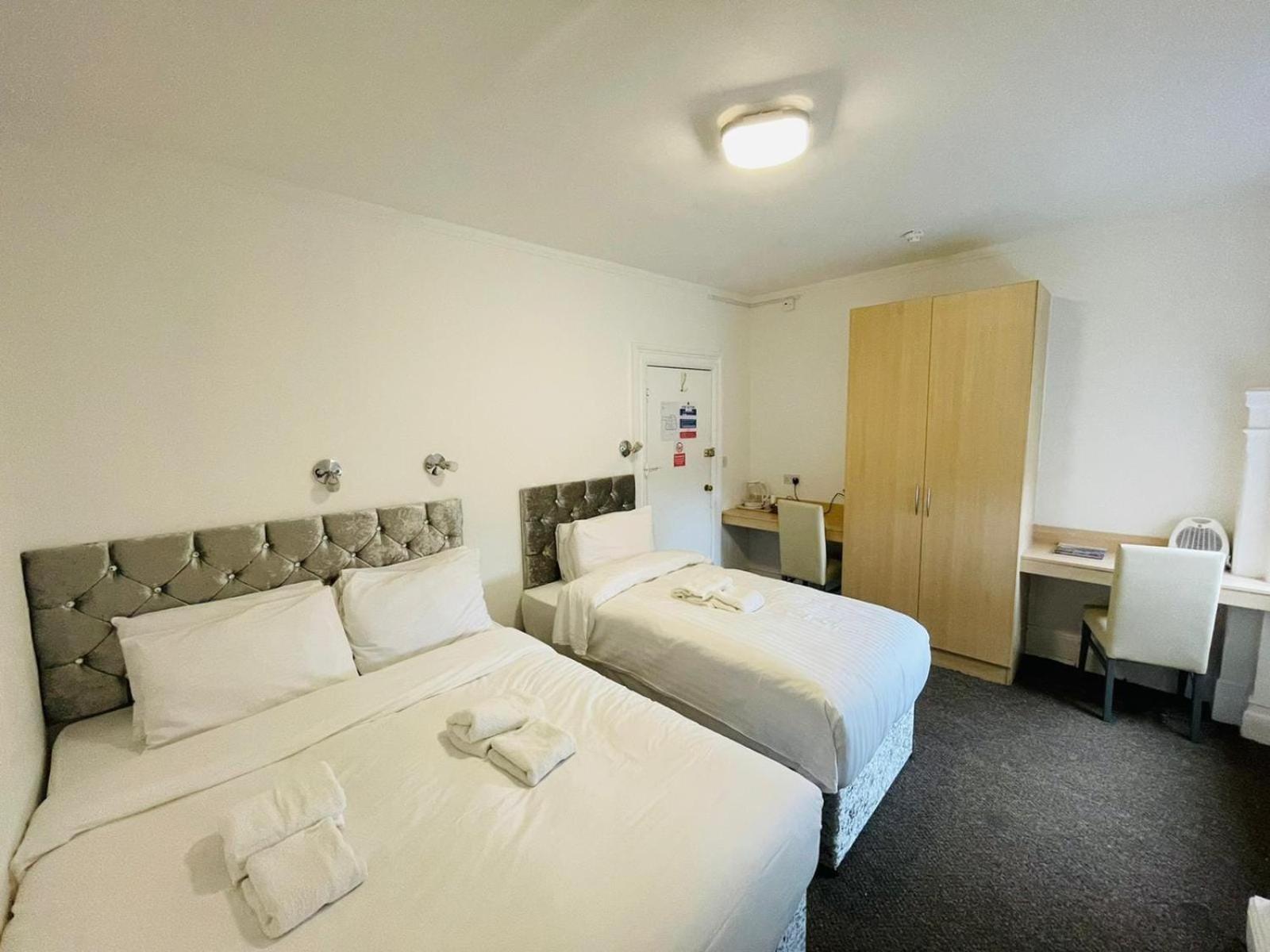 Star Hotel, South Leicester Extérieur photo