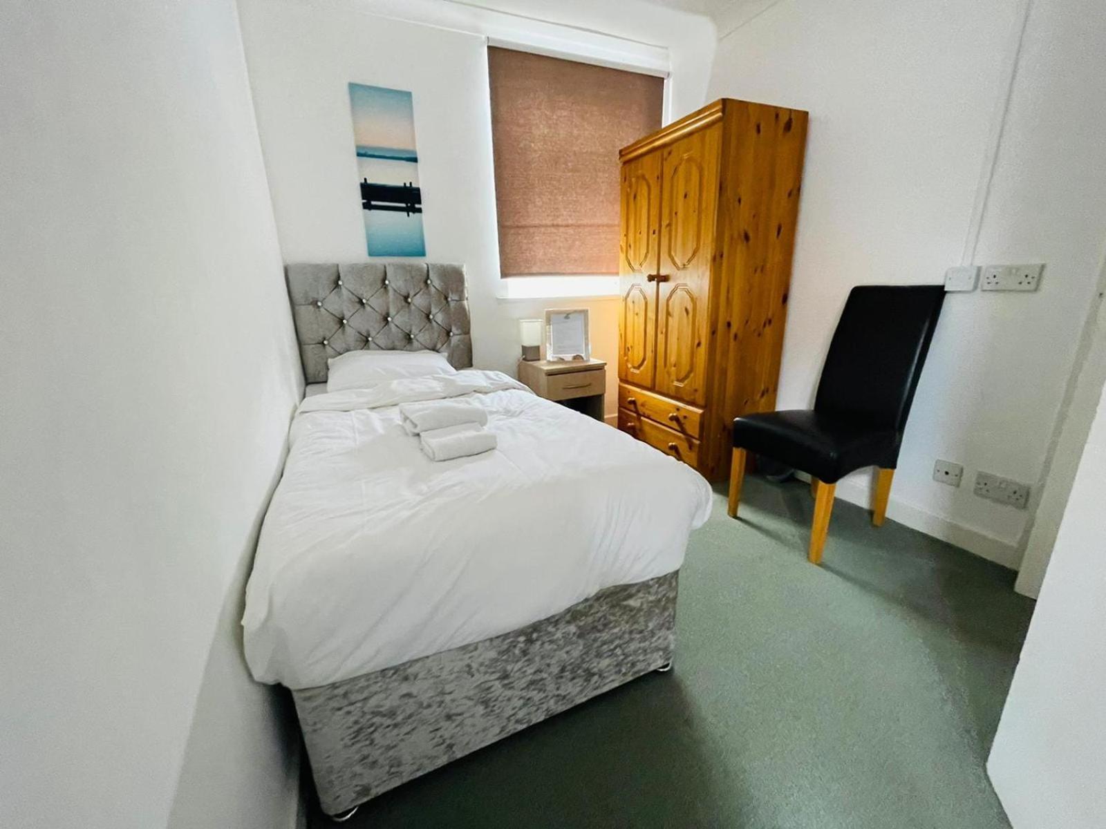 Star Hotel, South Leicester Extérieur photo