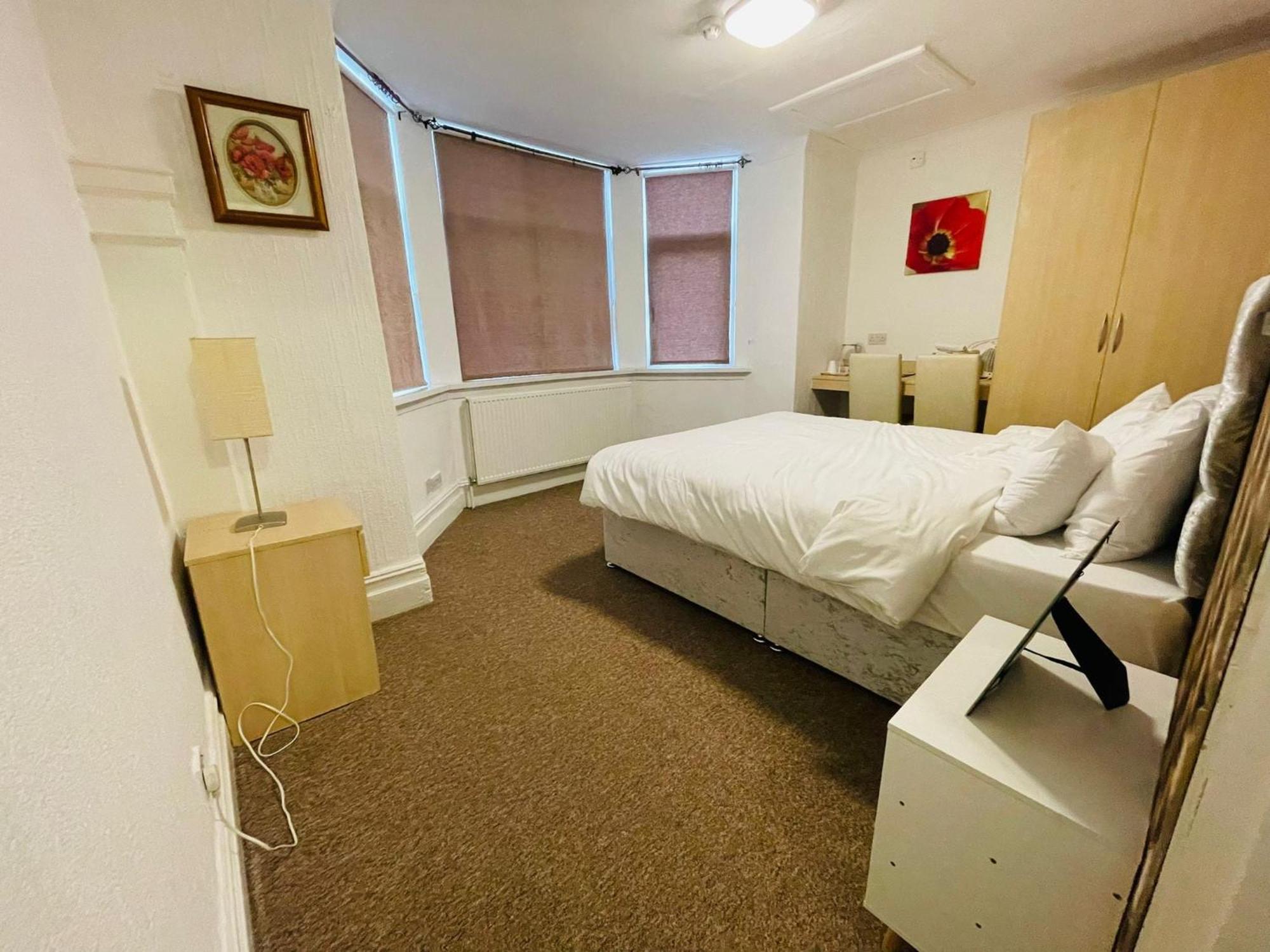 Star Hotel, South Leicester Extérieur photo